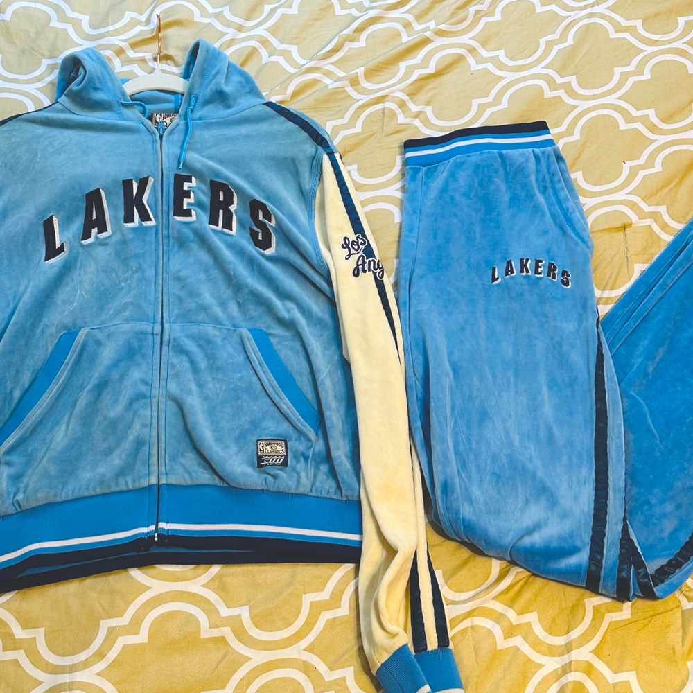 Nba 1990s Vintage Hardwood Classics Los Angeles Lakers
Tracksuit